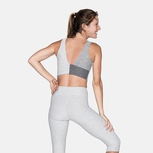 Outdoor Voices OV Venus crop top dove/ash XS